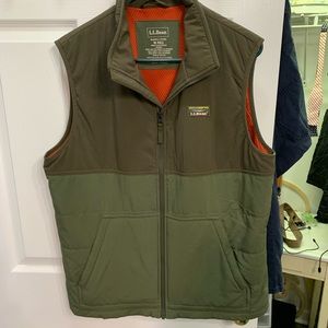 Men’s awesome LL bean vest